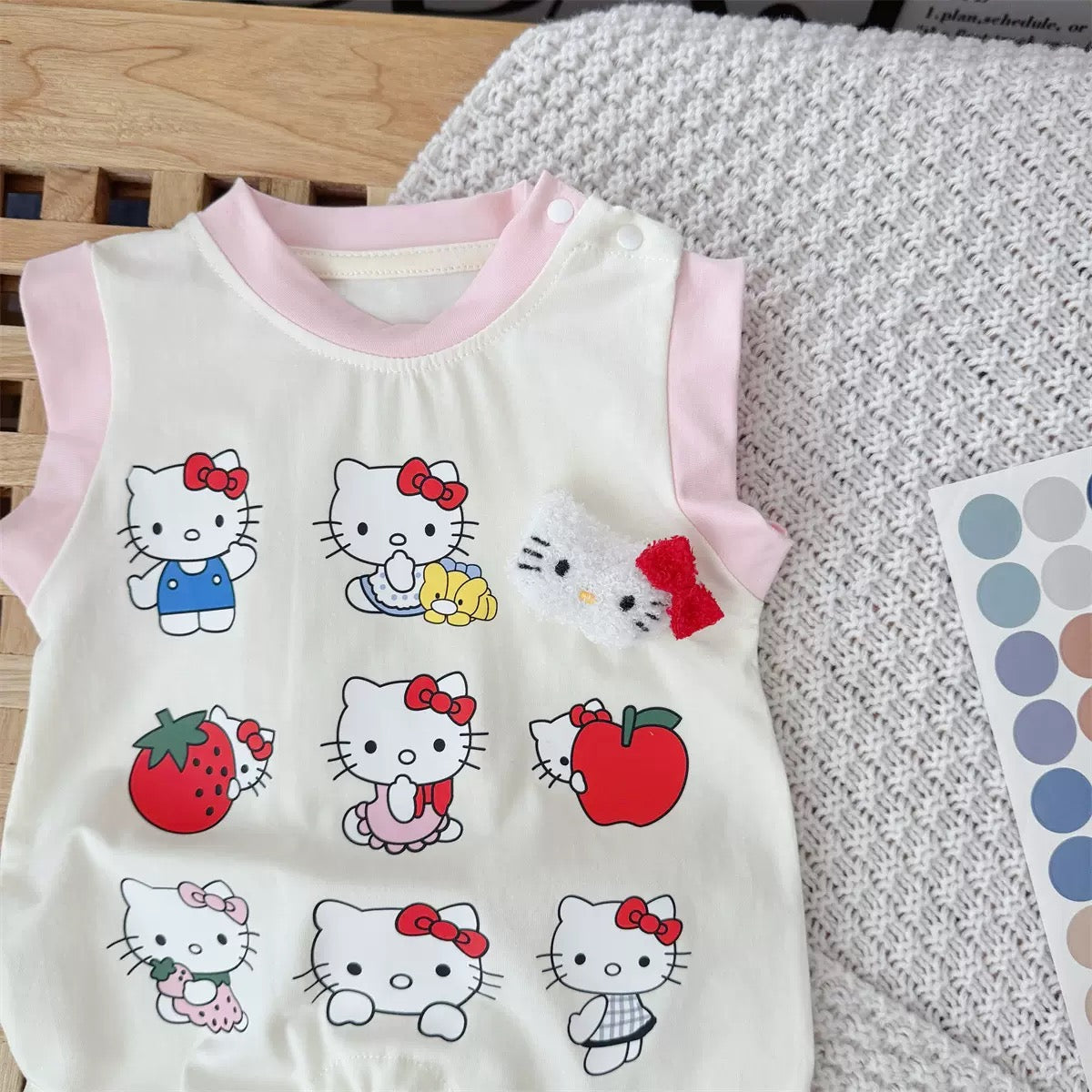 无袖粉Kitty连体衣